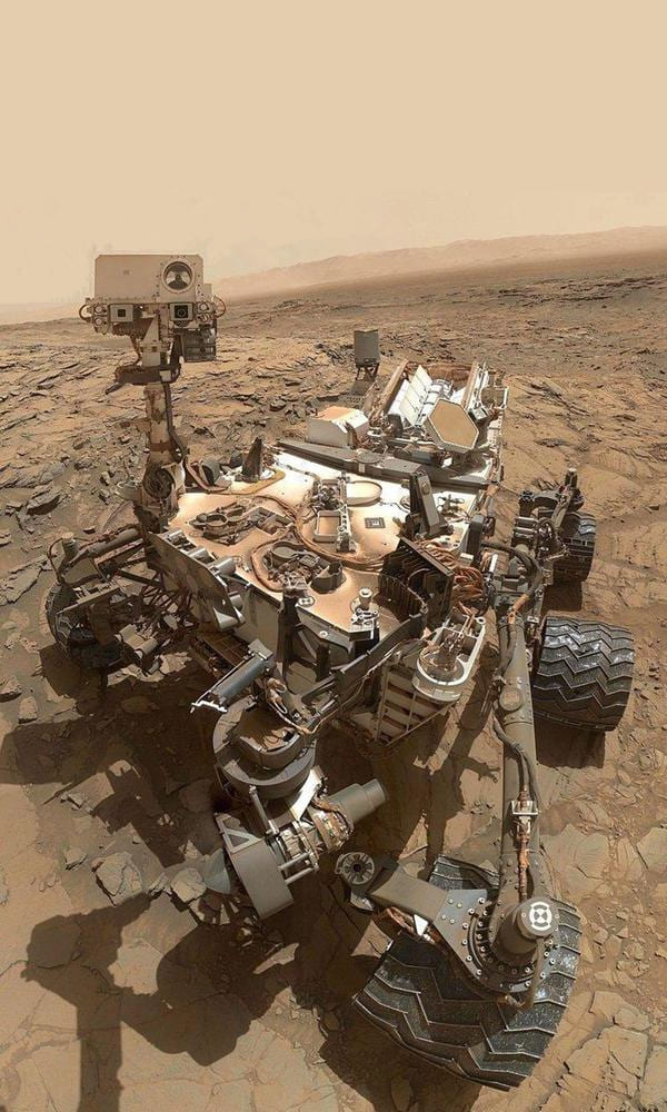 《好奇号火星探测器》封面图片