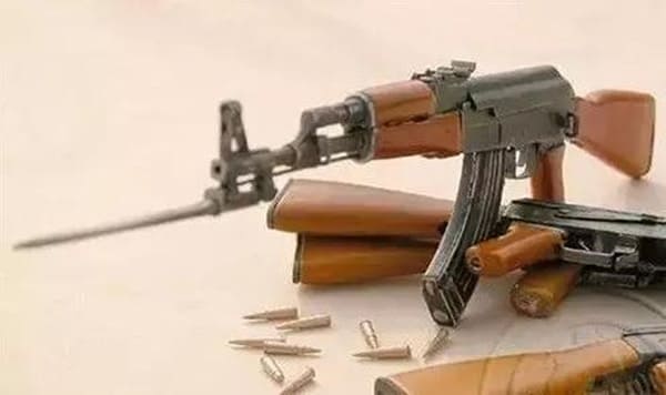 武器军事：AK-47
